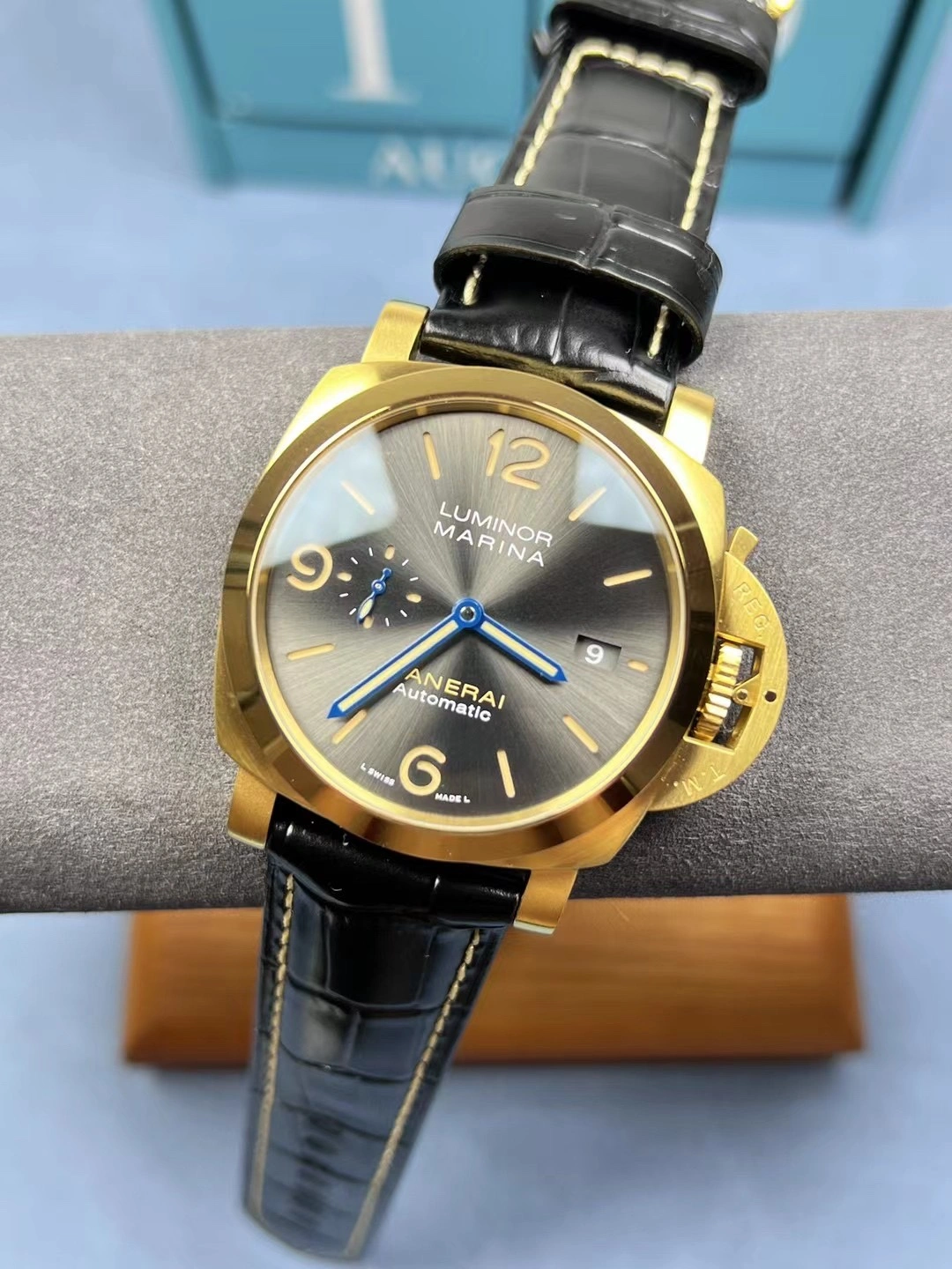 StreetReady CBD Factory Panerai Luminor Marina 44mm Grey Dial Luminous Arabic Numerals Yellow Gold Plated Smooth Bezel (PAM01115) 1:1 Super Clone – DDP.9010 Movement 381
